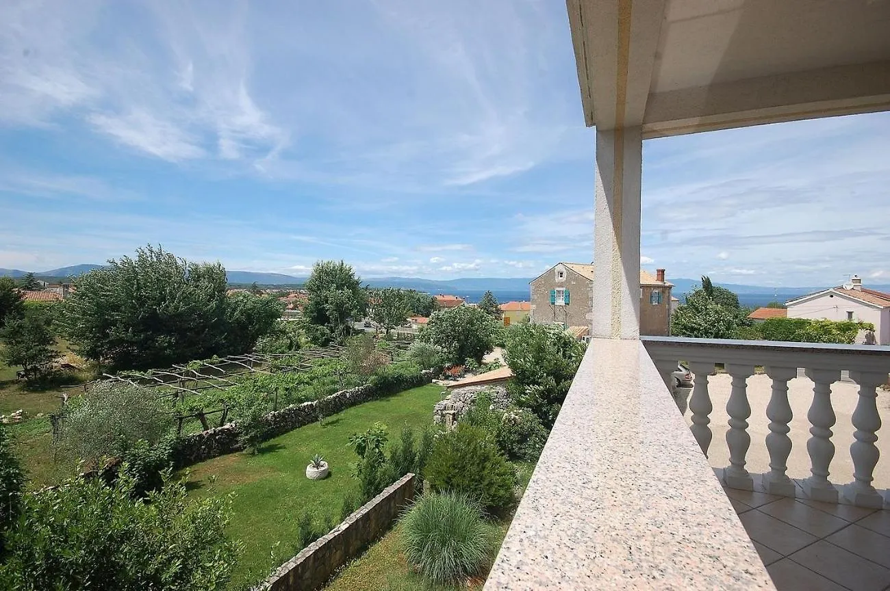 Apartments With A Parking Space Kremenici, Krk - 22269 Malinska Croatia